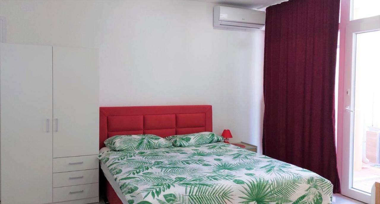 Amore House With Apartment Umag Exterior photo