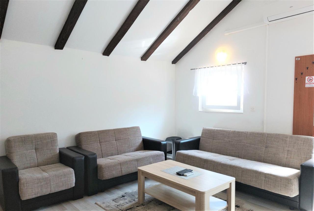 Amore House With Apartment Umag Exterior photo